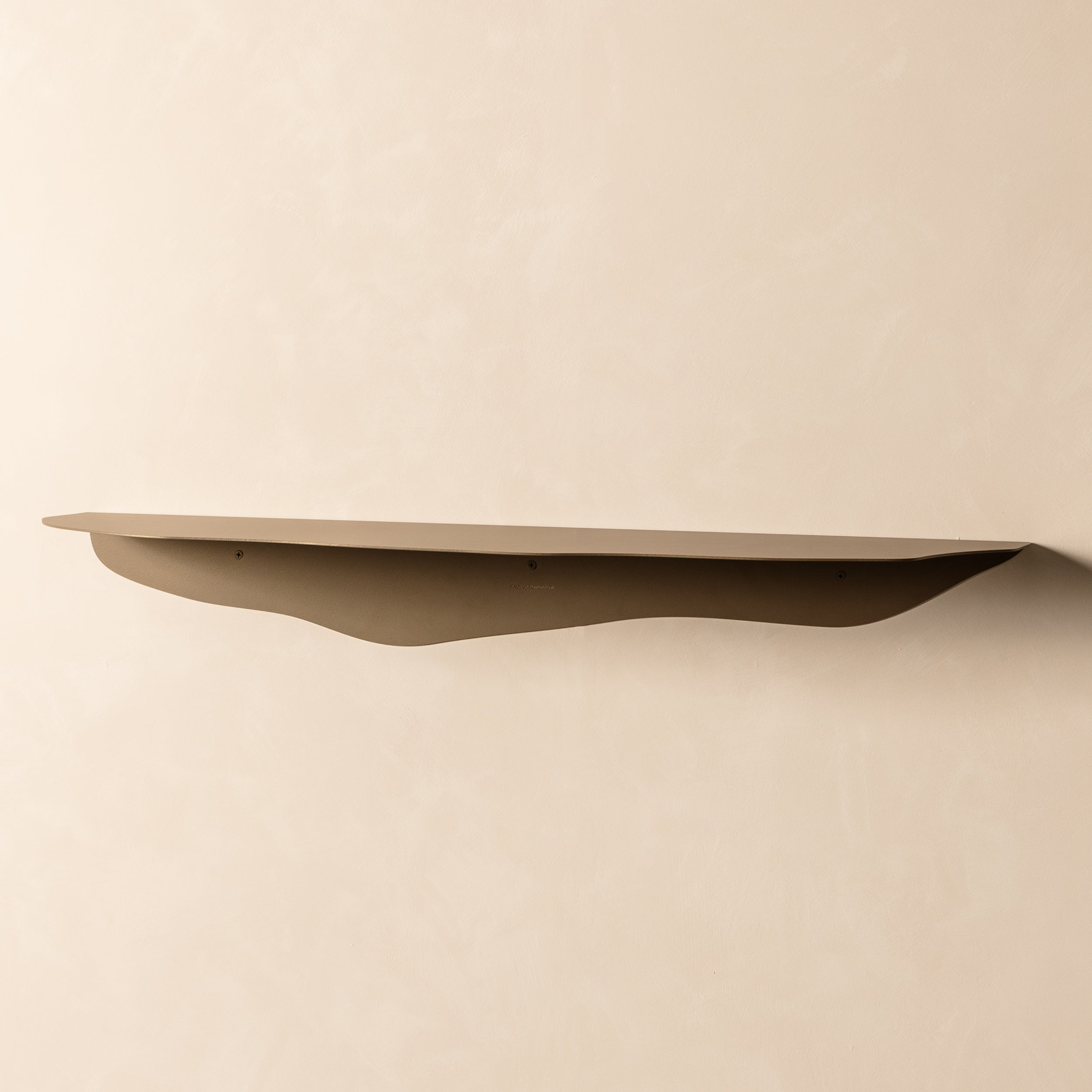 FOLD Wavy Shelf 950