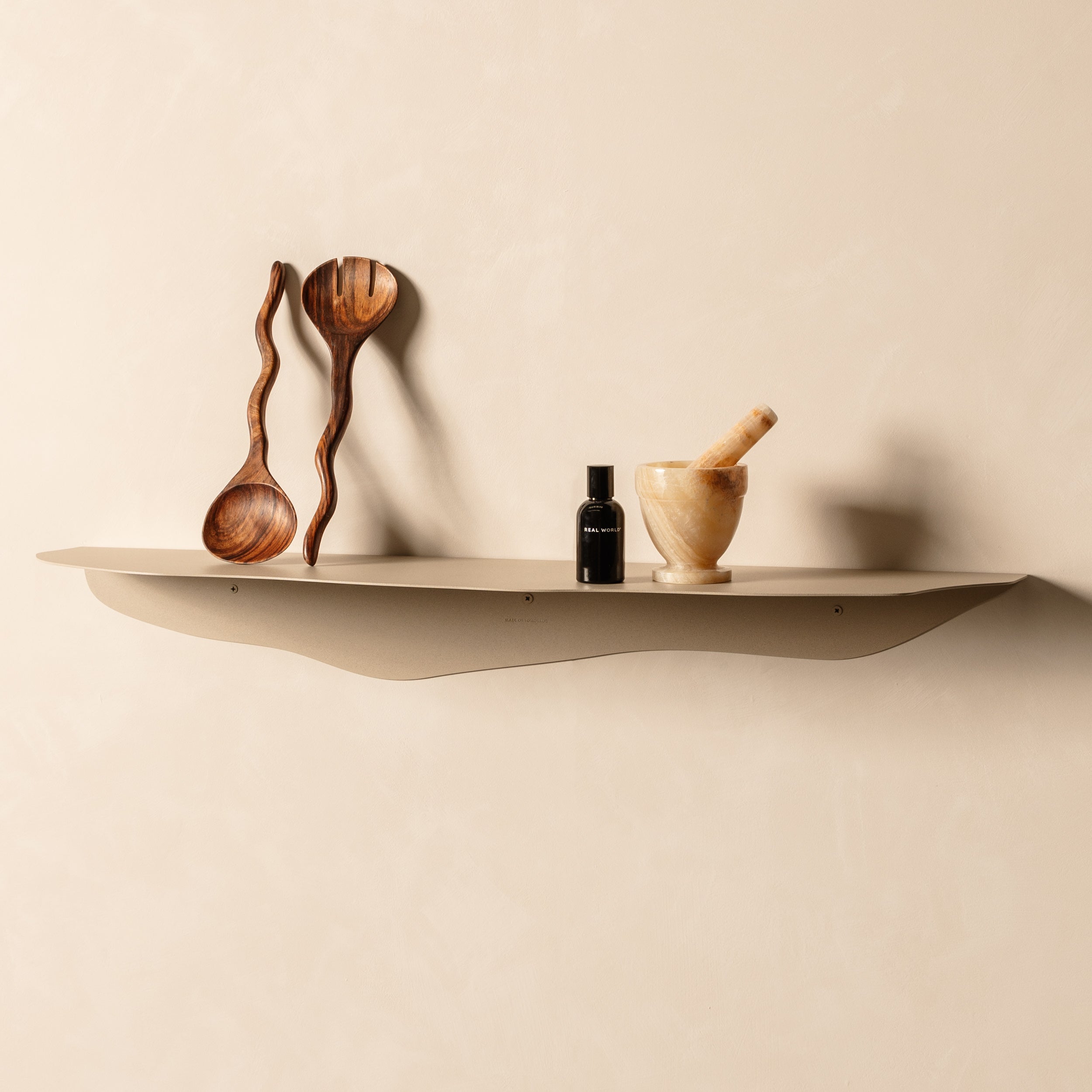 FOLD Wavy Shelf 950